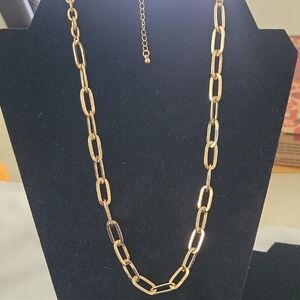 Elegant Gold Chain Necklace